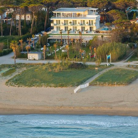 Hotel Artemide Mare Paestum Luaran gambar