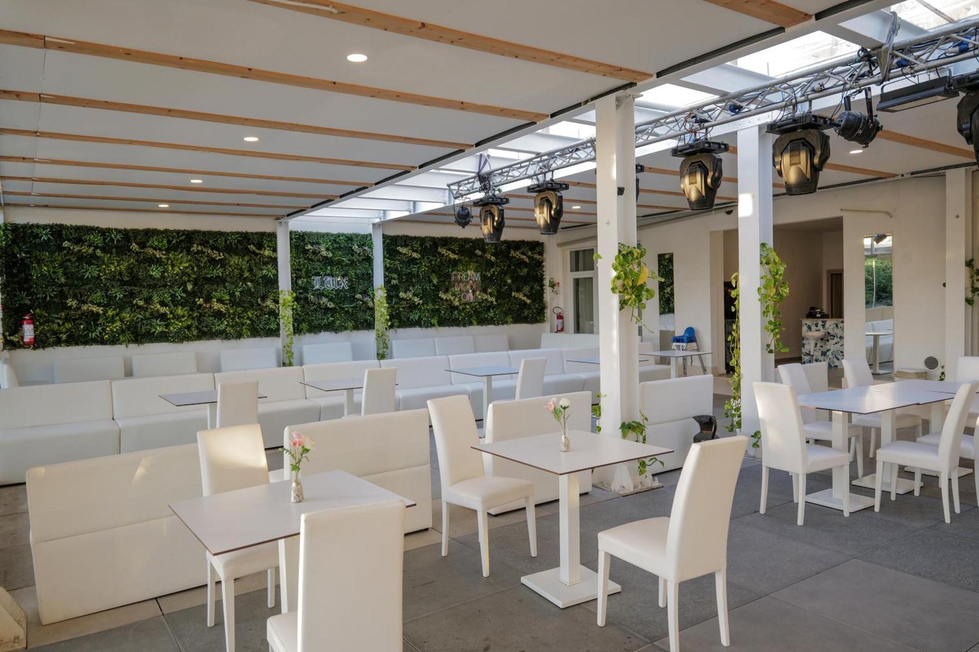 Hotel Artemide Mare Paestum Luaran gambar