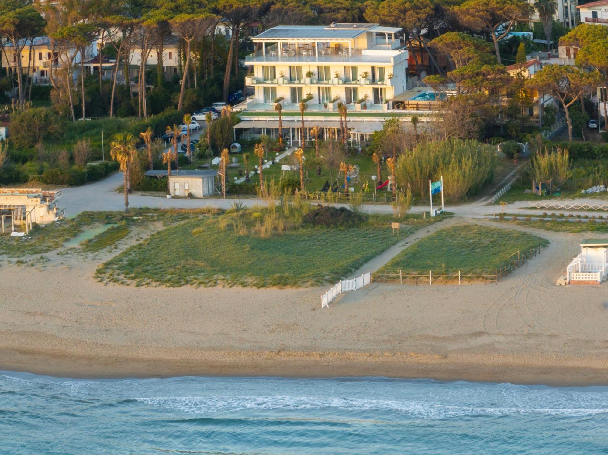 Hotel Artemide Mare Paestum Luaran gambar