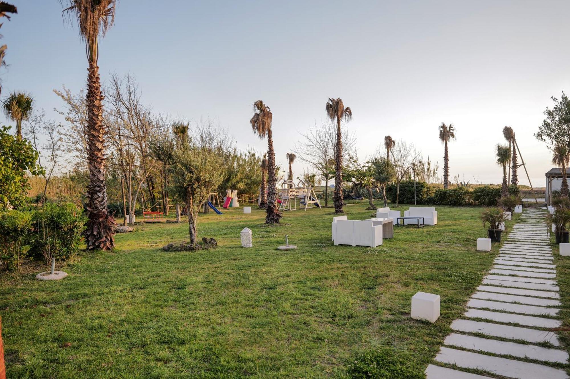 Hotel Artemide Mare Paestum Luaran gambar